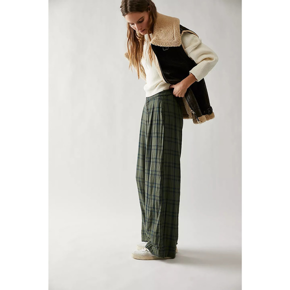 New Free People x CP Shades Plaid Trousers $220  MEDIUM Green PLAID Relaxed - Picture 3 of 5